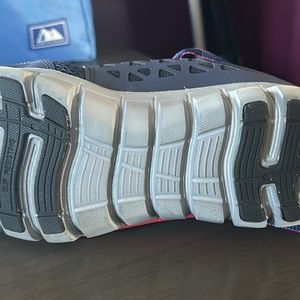 Women’s Reebok safety toe